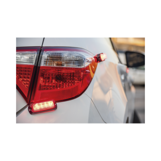 Luz Auxiliar Ultra Brillante X13 de 4 LEDs, color Rojo, con mica transparente.