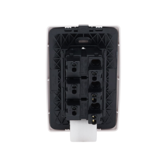 Apagador Triple Sencillo de 10 A/ 127 V CA ~ 60 Hz / Color Blanco.