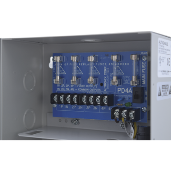 Fuente de poder ALTRONIX de 24 Vca @ 3.5 Amper o 28 Vca @ 3.0 Amper, para 4 cámaras, Con voltaje de entrada de 115 Vca, 