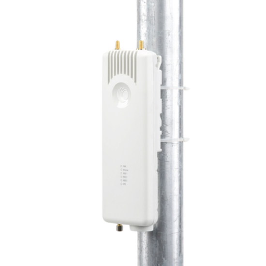 Estación base conectorizada ePMP 3000L de alta potencia con sistema para mitigar interferencia, 4.9-6.1 GHz, hasta 600 Mbps, Sincronización GPS (C050910A121A)