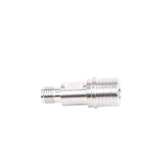 Adaptador en Línea de Bajo PIM, de Conector QMA (Quick Mate) Macho a SMA Hembra, Bronce Blanco/ Oro/ Teflón.