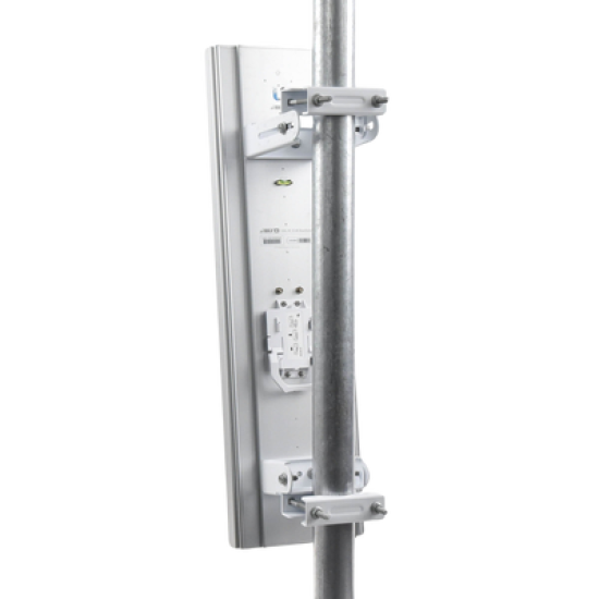 Antena sectorial para estaciones base airMAX AC de 45° de cobertura horizontal, en 5 GHz (5150 - 5875 MHz) de 22 dBi