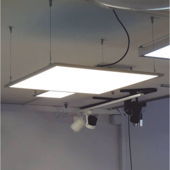 Panel LED / Luz Blanca 6 500 K / Empotrado o Suspendido / 60 x 60 cm /  40 W / 127 Vca~60Hz / Vida Útil de 50,000 horas / Ángulo de Luz de 140°
