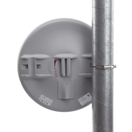 (DISC Lite5 ac) CPE y PtP en 5GHz 802.11 a/n/ac con Antena Integrada de 21dBi.