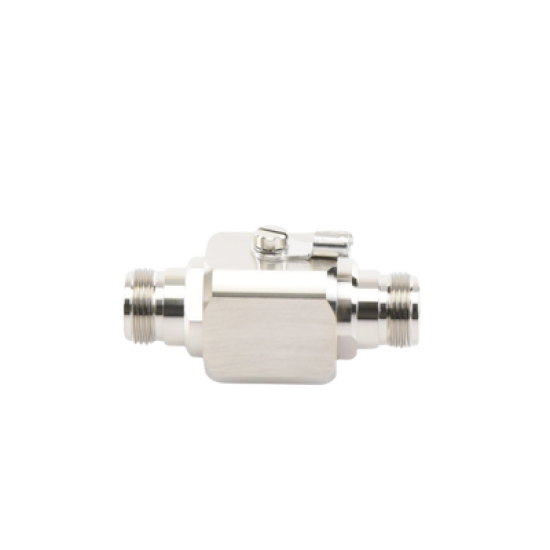 Protector contra descargas eléctricas. Cubre los rangos de frecuencia de los amplificadores de Señal Celular. 50 Ohm. Conectores N.