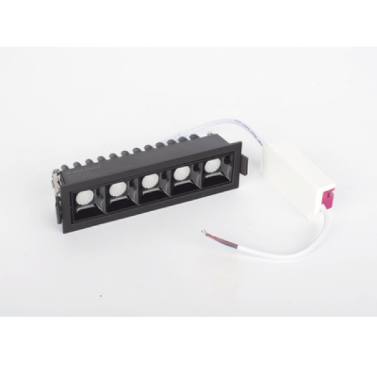 Reflector Empotrable / LUZ Fría /  110 V / 10 W / 750 lúmenes / 50000 hrs / IP20