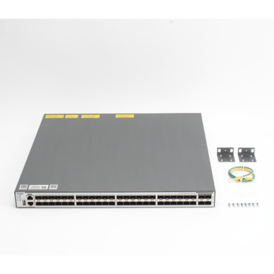Switch de Distribución Capa 3 con 48 puertos SFP 1G y 4 SFP+ 10Gb, Administración gratuita desde la nube.