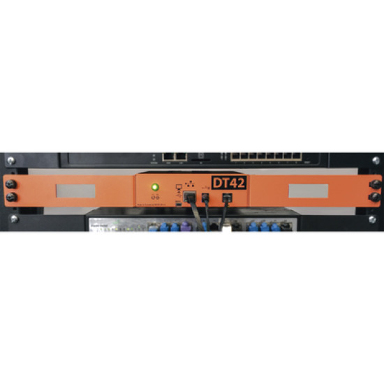 Receptora de alarmas IP Universal con 1 entrada de linea telefónica, para su central de monitoreo, recepción TCP/IP o GPRS, serie  M2M, paneles de alarma Hikvision, entre otros.