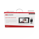 Kit de Videoportero Analógico de Plastico / IP a 4 Hilos con Función de Llamada a App Hik-Connect / Monitor se Conecta a Internet por Cable o WiFi y por 4 Hilos al Frente de Calle / Expandible a Mas Equipos 